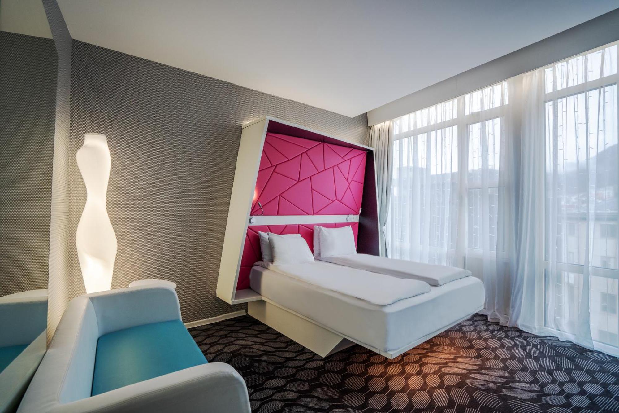Magic Hotel Xhibition Bergen Ngoại thất bức ảnh