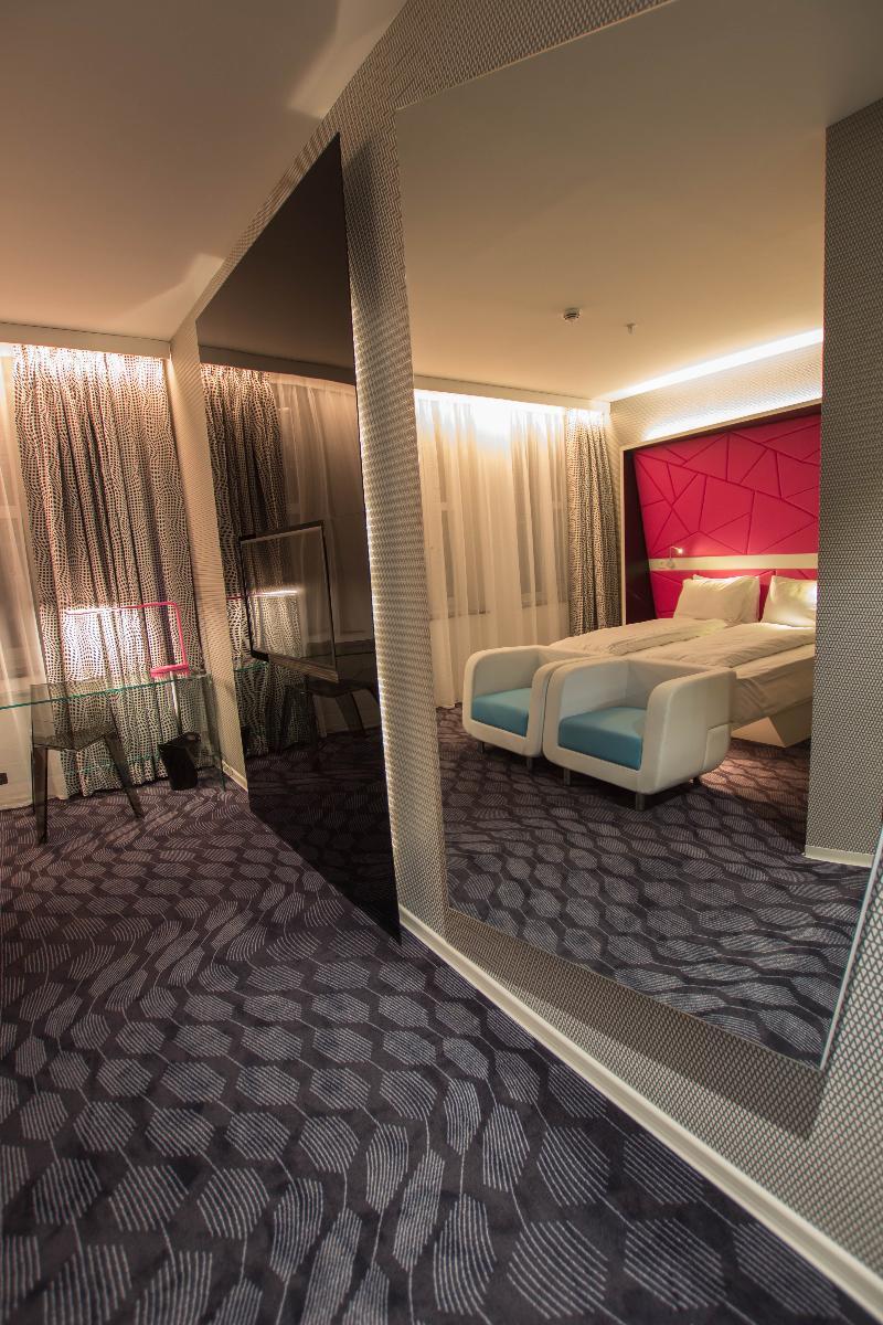 Magic Hotel Xhibition Bergen Ngoại thất bức ảnh